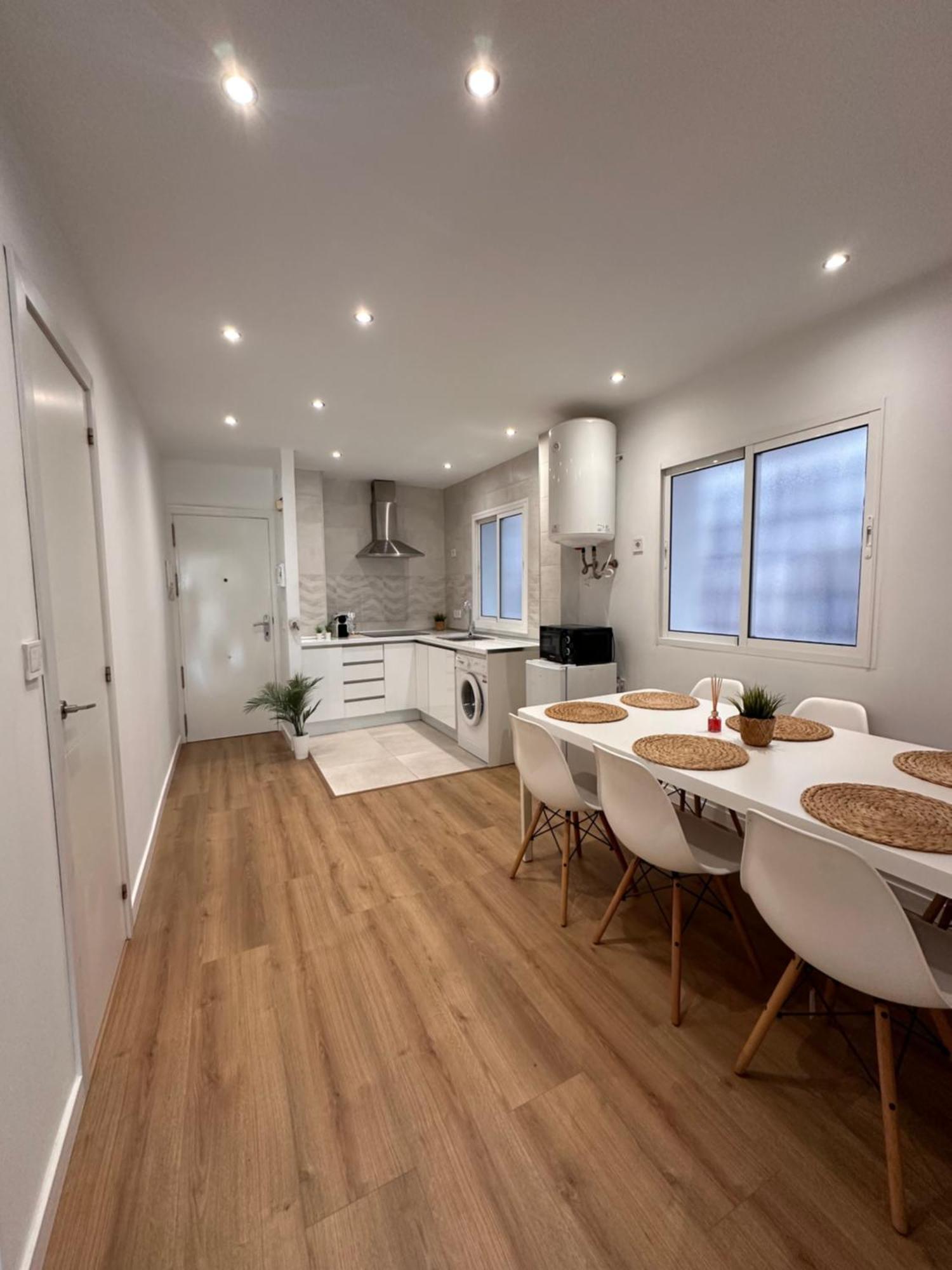 Claveles De Luxe Apartment Malaga Ngoại thất bức ảnh